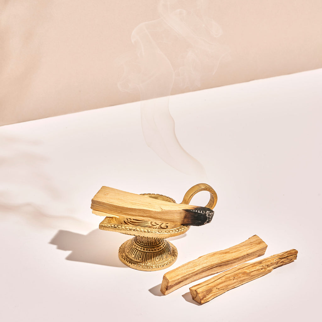 Palo Santo Vertus Let's play on the moon