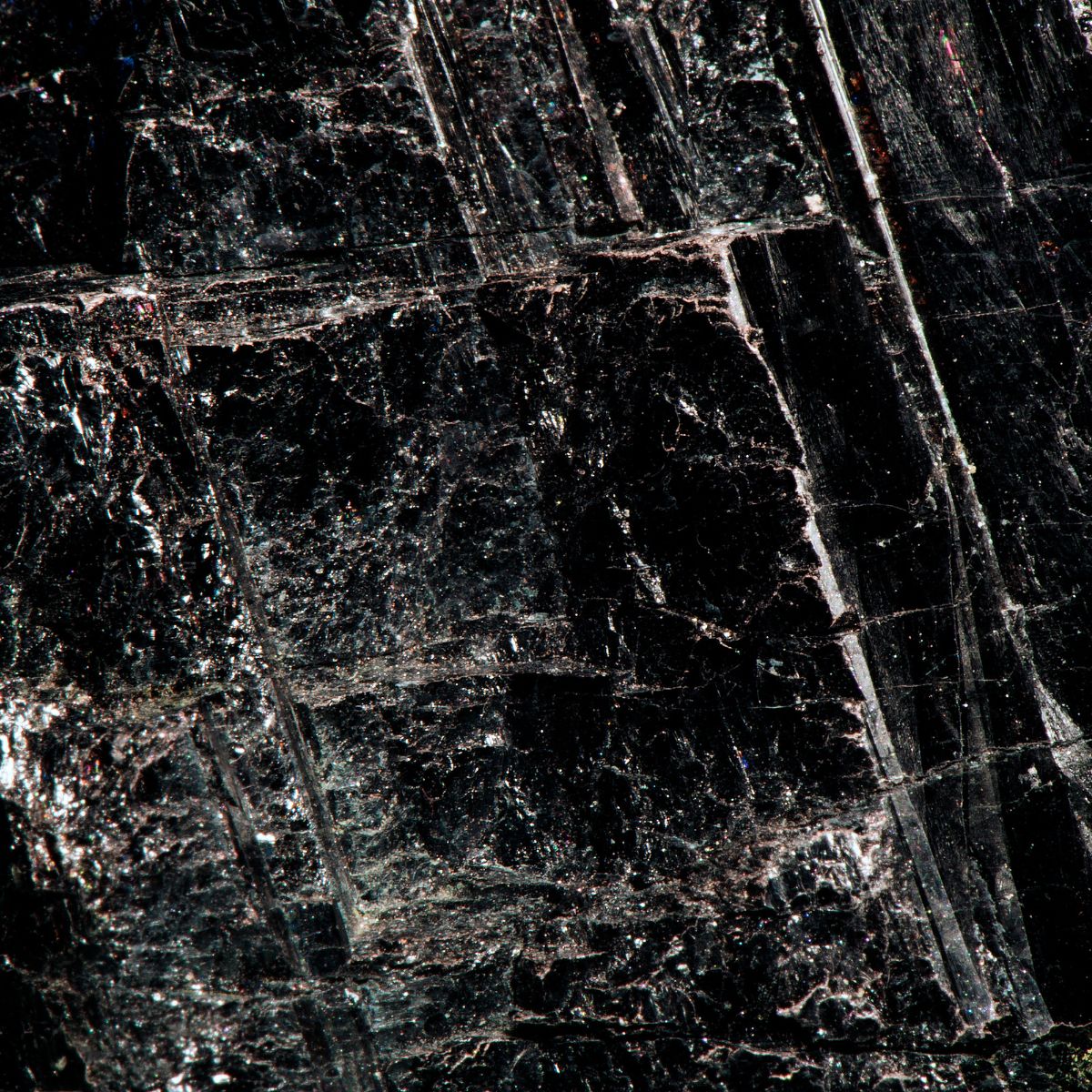 Les vertus de la Tourmaline Noire