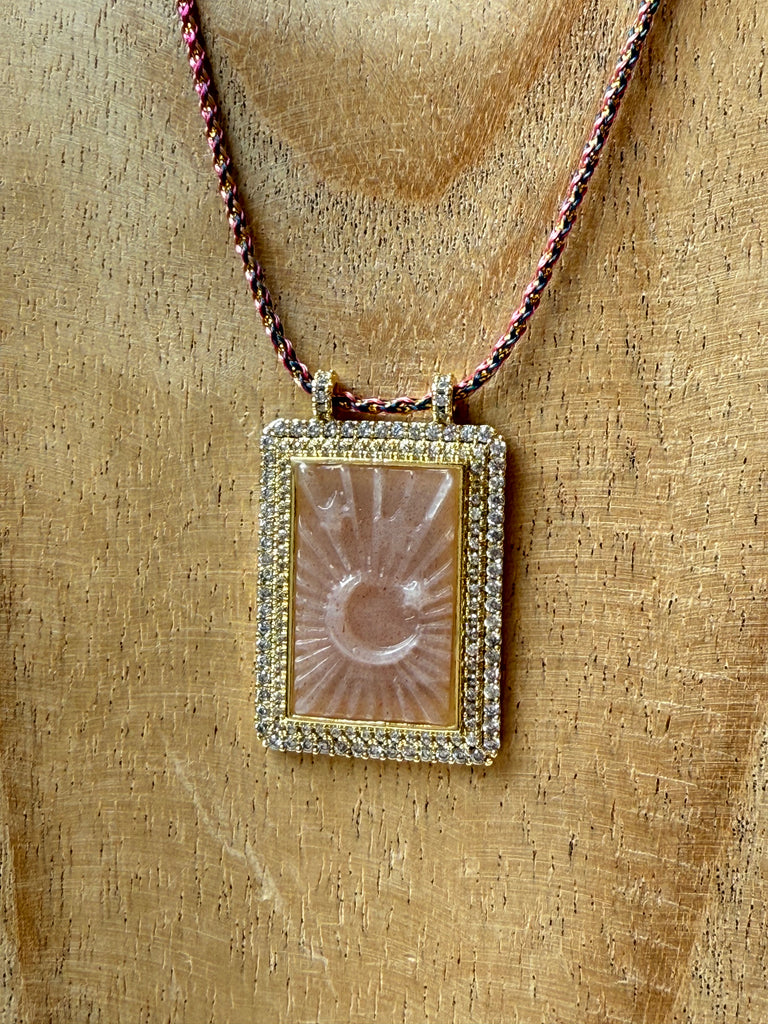 Collier Lune Quartz rose 🪞 AMOUR DE SOI