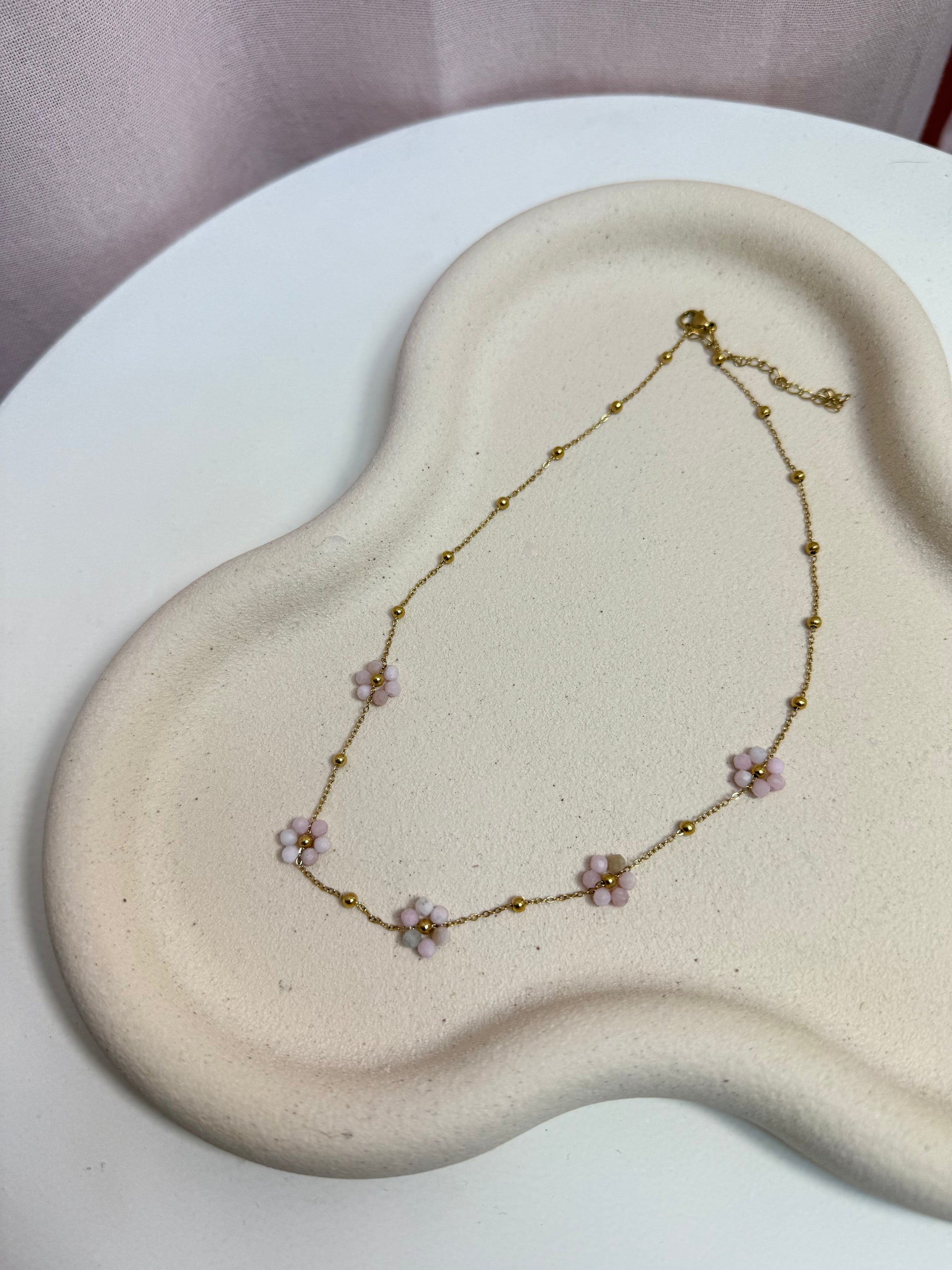 🌸 Colliers Douceur Florale en Quartz Rose ou Calcédoine Bleue