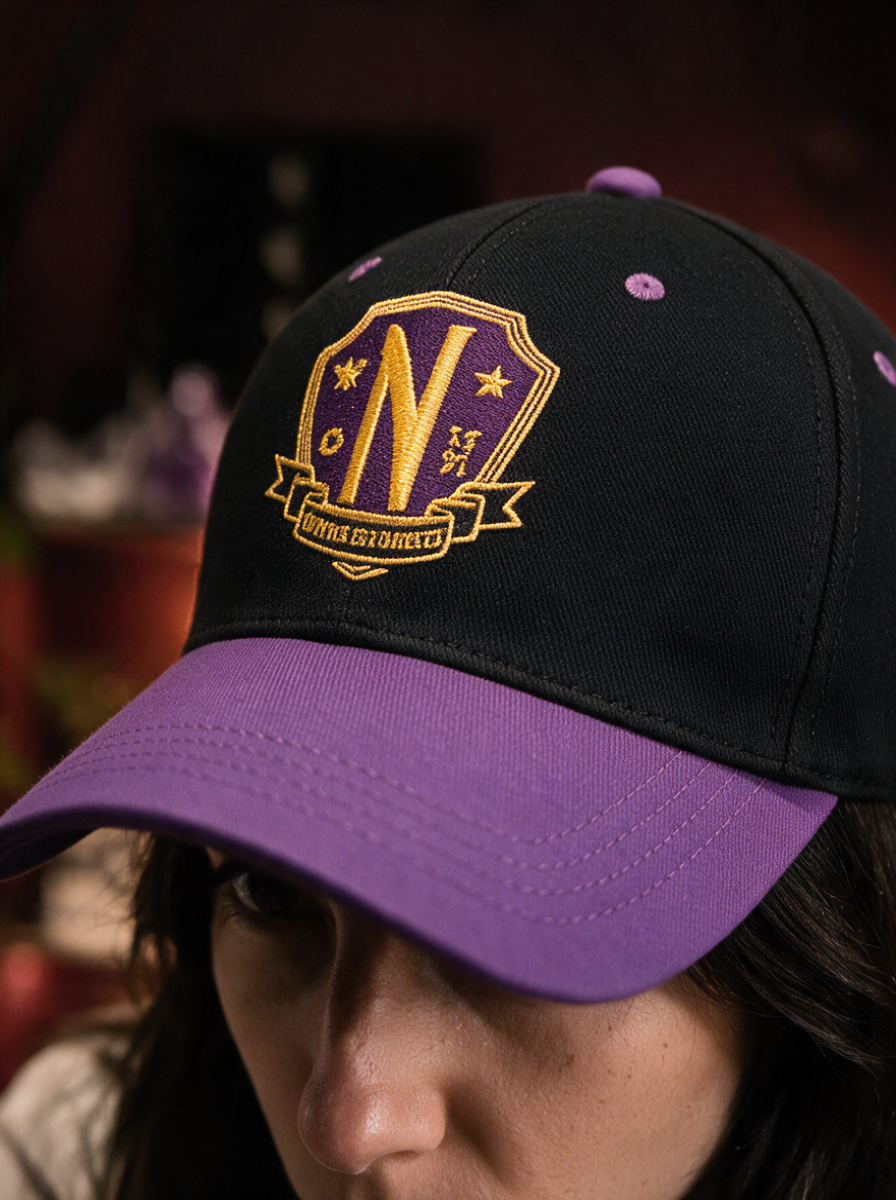 Casquette Nevermore Academy violette - Wednesday