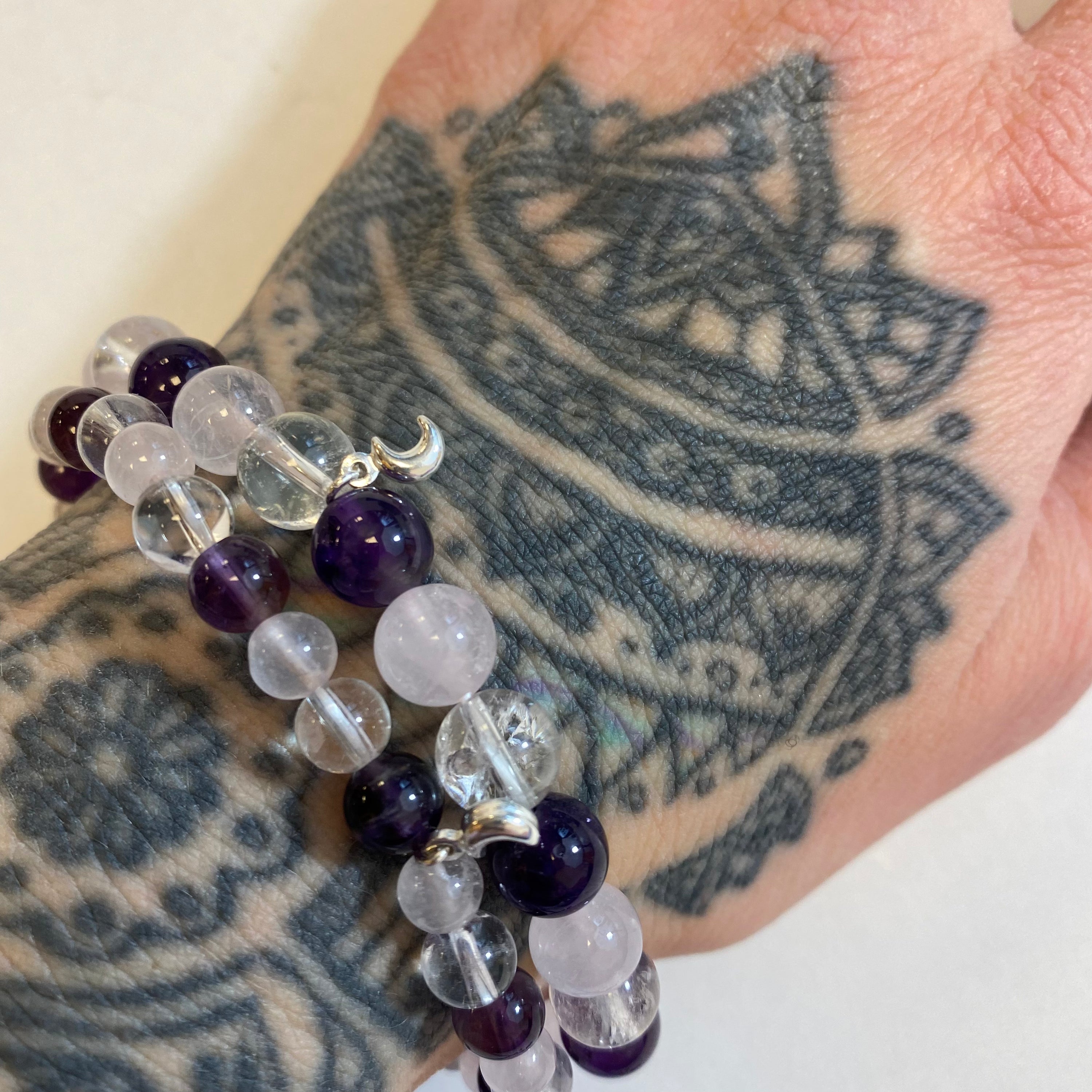 Bracelets of intentions by Carole Smile to let go &amp; open up to love